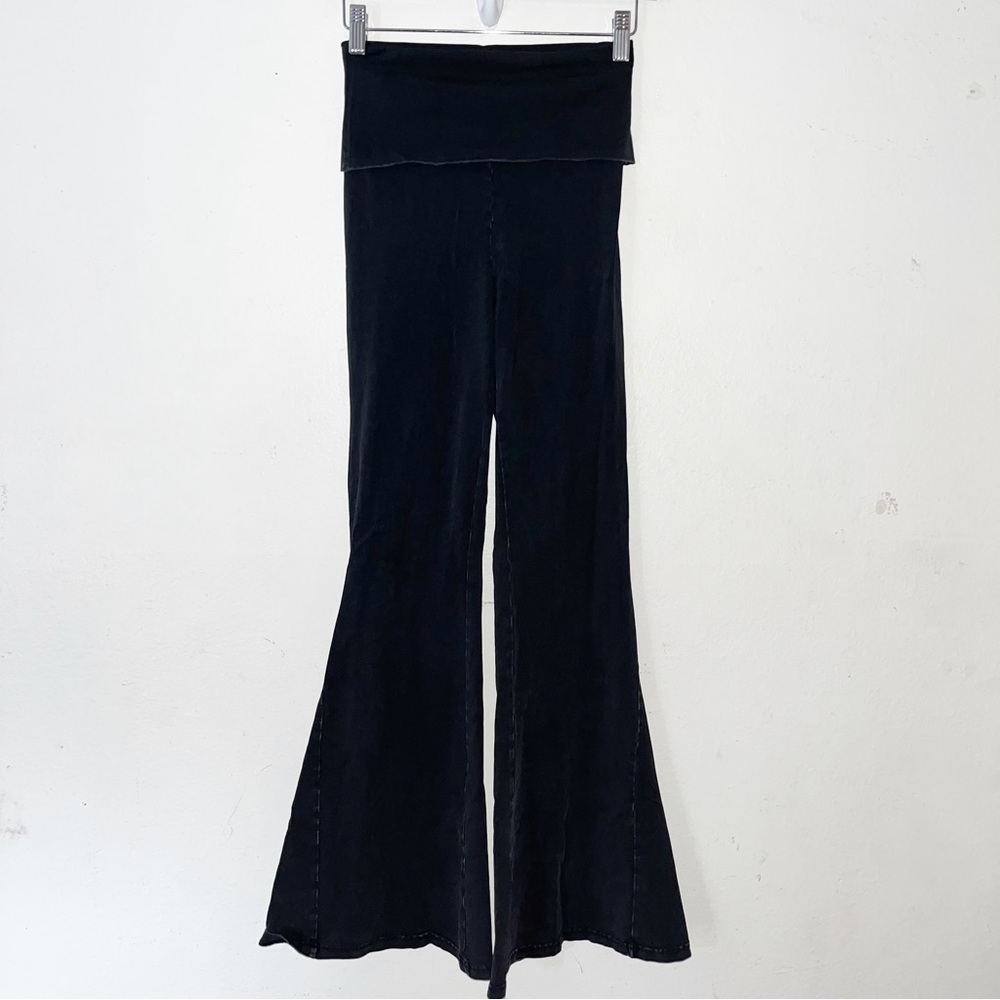Offline by Aerie Women's Fold Over High Rise OG Flare Legging Size S Long Black - Picture 2 of 6